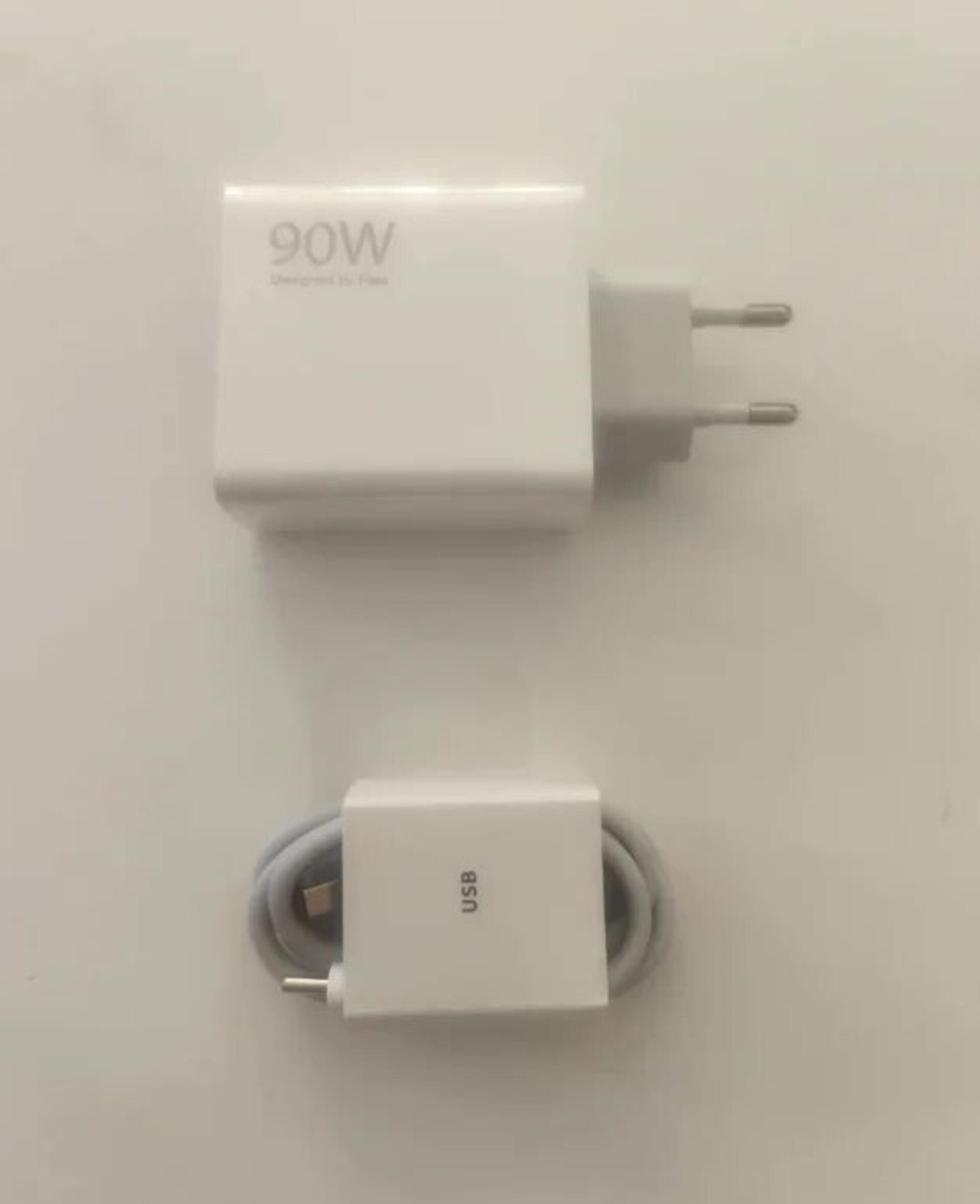 Cargador de Móvil 90W Hyper Carga Rápida - 1