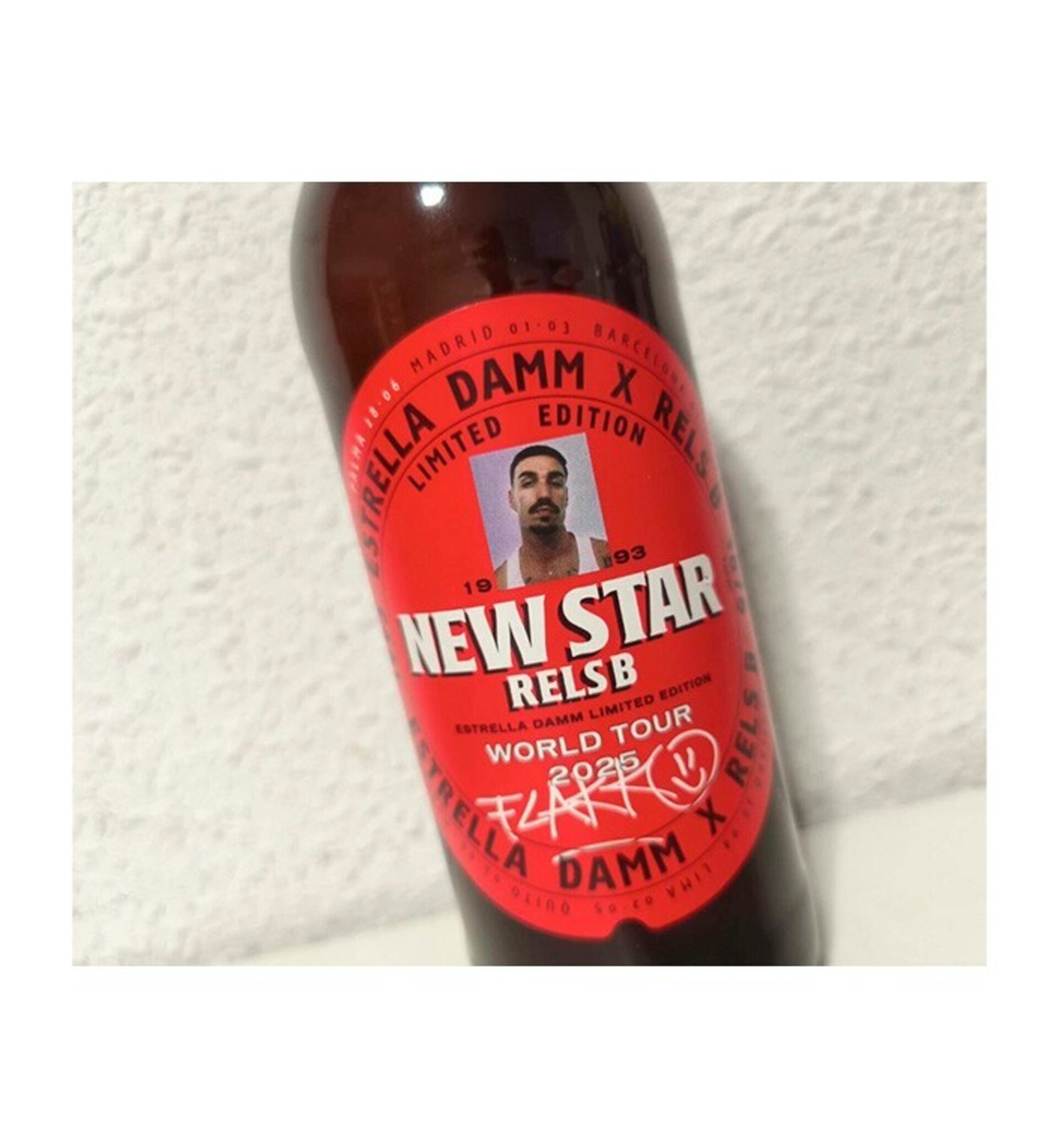 Botella Edición Limitada Rels B Estrella Damm - 2