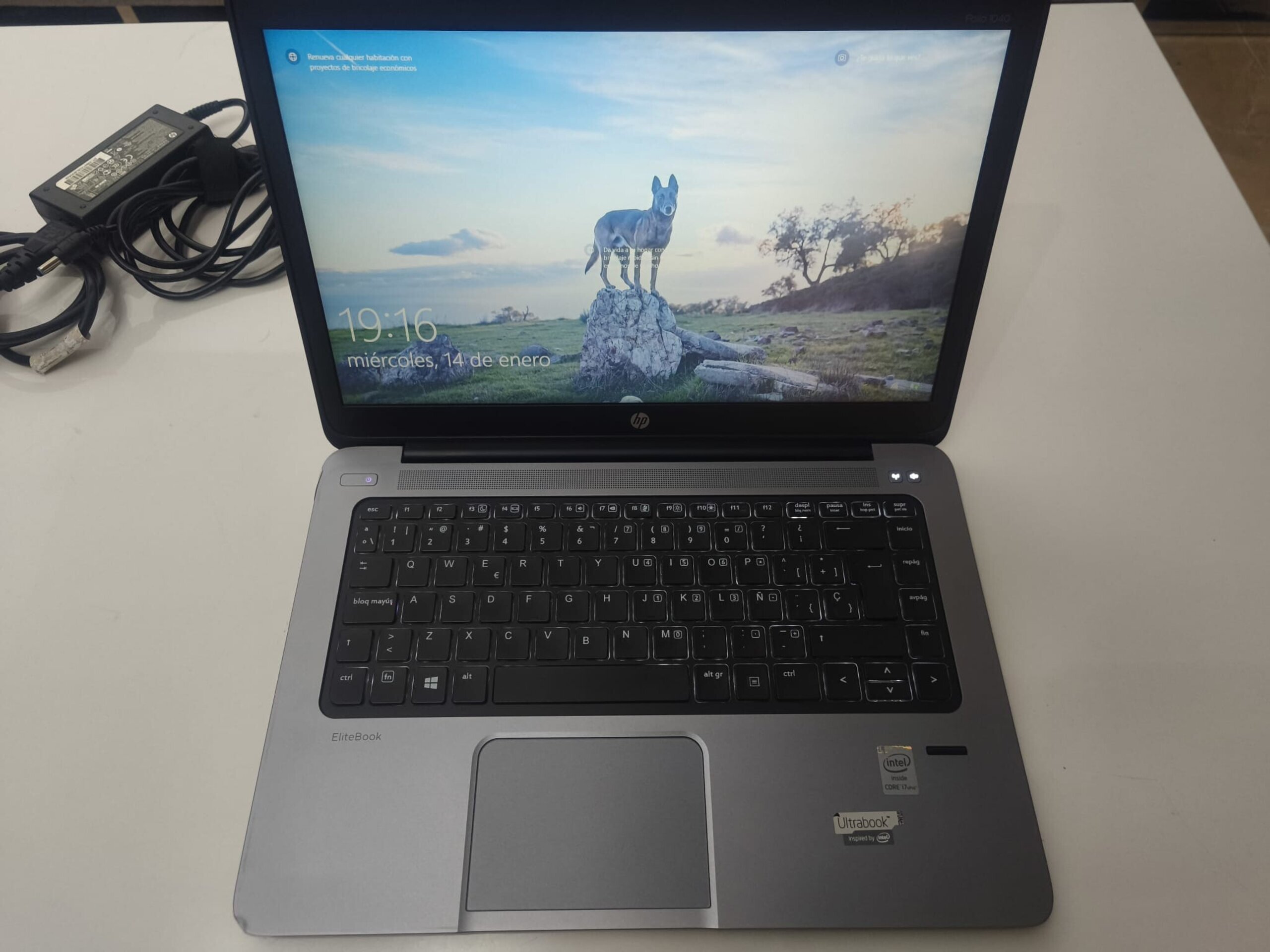 Portátil HP EliteBook Folio 1040 G1 - 1