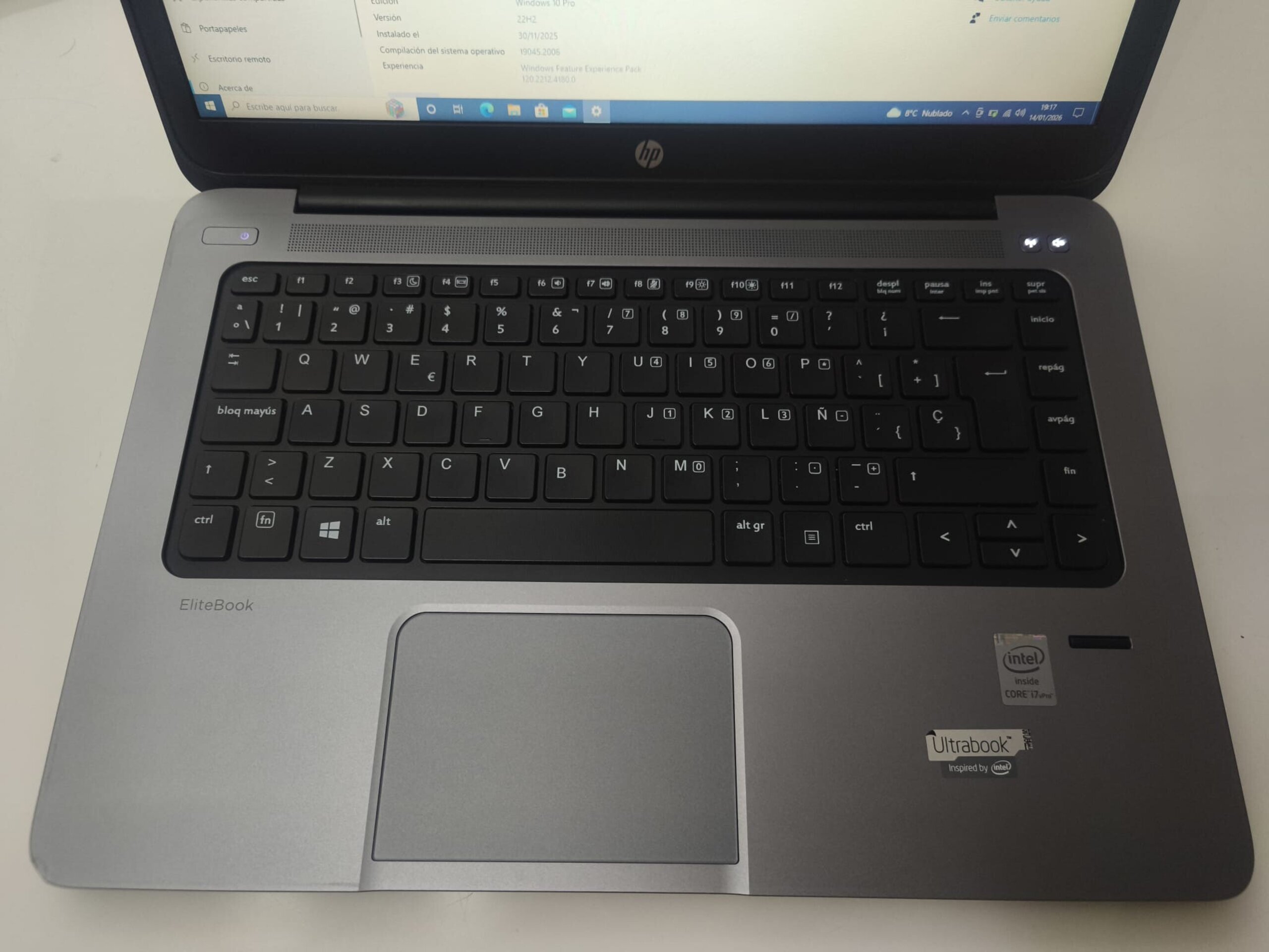 Portátil HP EliteBook Folio 1040 G1 - 6